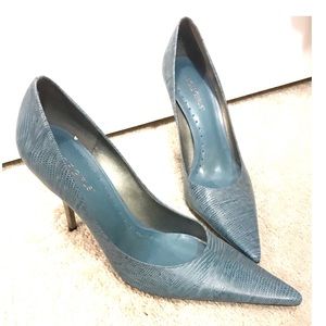 BCBGirls pumps